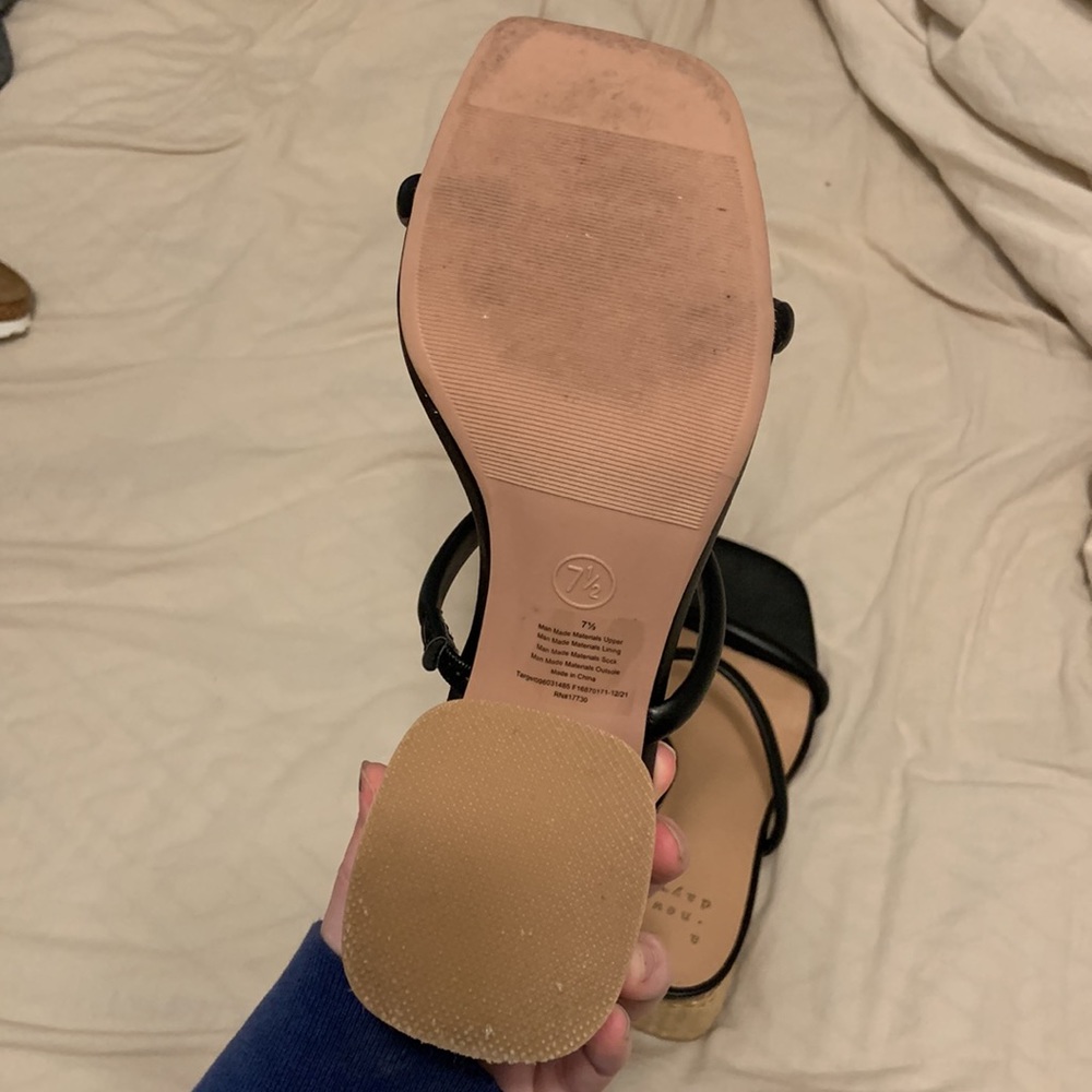 Target heels - Picture 3 of 4